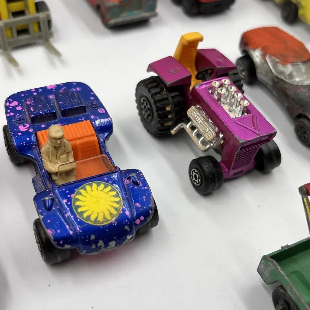 Vintage Mixed Lot Matchboxes Hot Wheels Diecast Vehicles